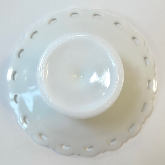 VTG Anchor Hocking‎ Milk Glass Large Pedestal Fruit Bowl Upcycled Sewing - Picture 6 of 9